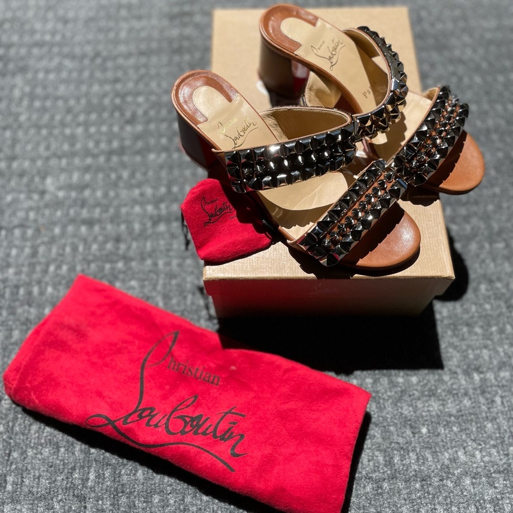 SOLD Christian Louboutin Sandal - size 36.5